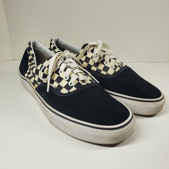 Vans Low Top Old Skool Checkered Black and White Sneakers - Picture 2 of 10
